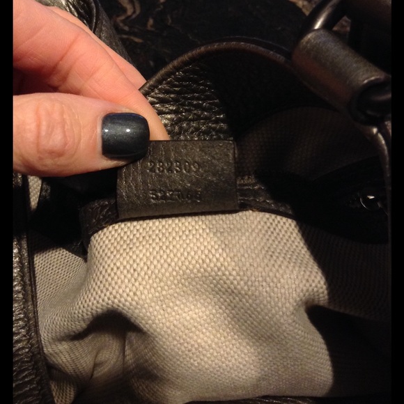 ***Price Drop*** Authentic Gucci Soho Metallic - Picture 3 of 8